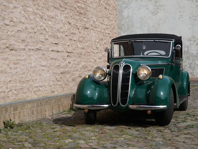 BMW 329