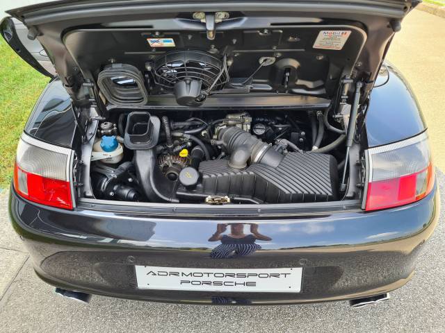 Porsche 911 Carrera