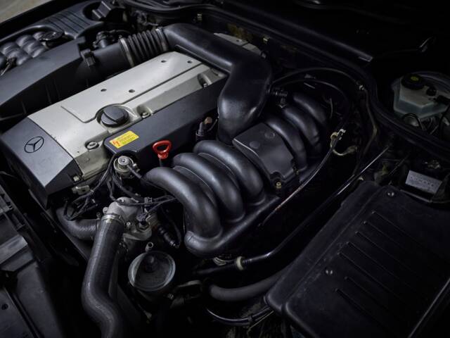 Mercedes-Benz SL 280