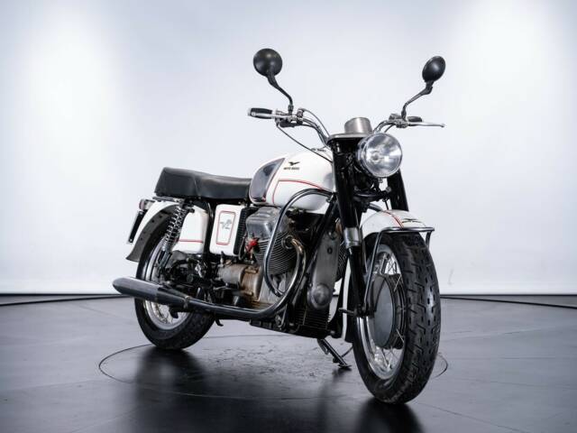 Moto Guzzi V 7