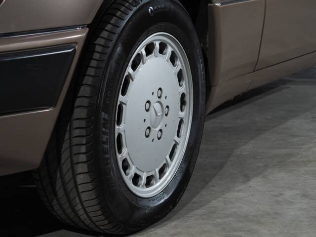 Mercedes-Benz 300 E 4-Matic