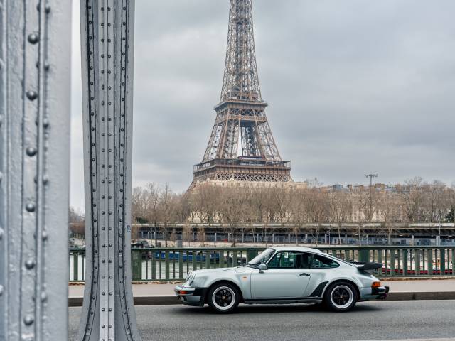 Porsche 911 Turbo 3.3