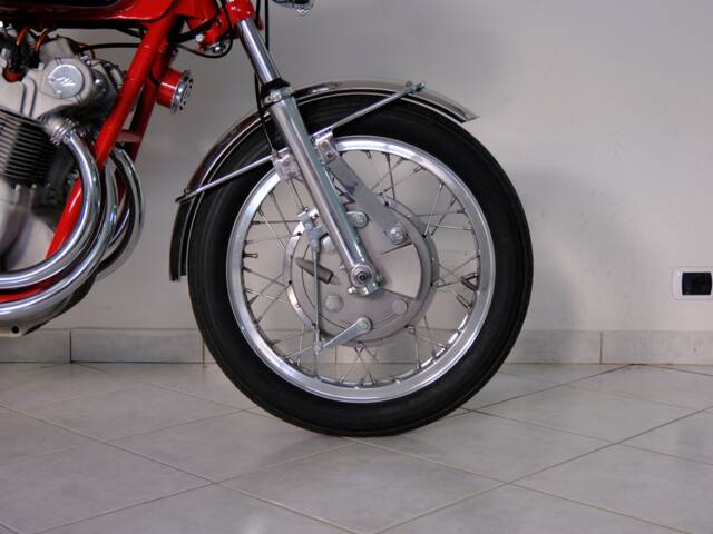 MV Agusta 750 Sport