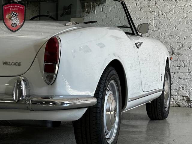 Alfa Romeo Giulia 1600 Spider Veloce