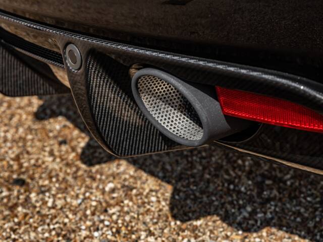 Aston Martin DBS