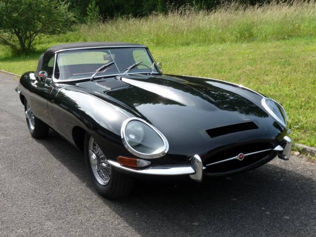Jaguar E-Type 3.8
