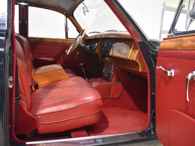 Jaguar Mk II 3.8