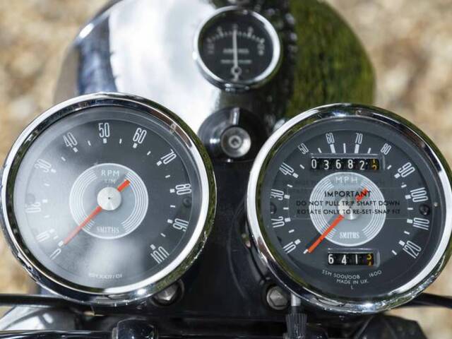 Triumph Bonneville T120TT
