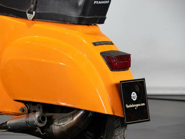 Piaggio Vespa 50 N Special