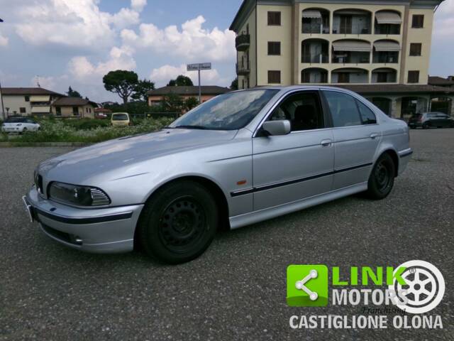 Immagine 1/10 di BMW 520i (1998)