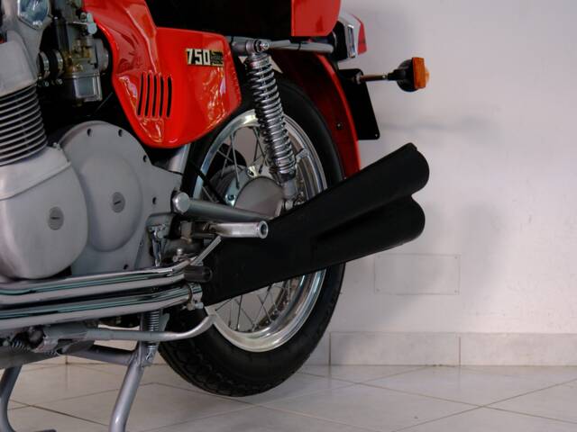 MV Agusta 750 S America