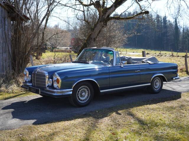 Image 1/13 de Mercedes-Benz 280 SE 3,5 (1970)