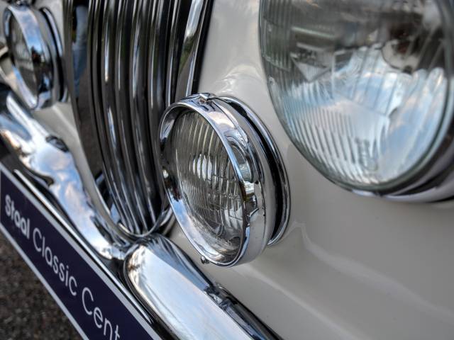 Jaguar Mk II 3.8