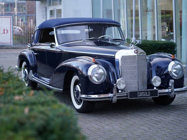 Image 1/27 of Mercedes-Benz 300 S Cabriolet A (1953)