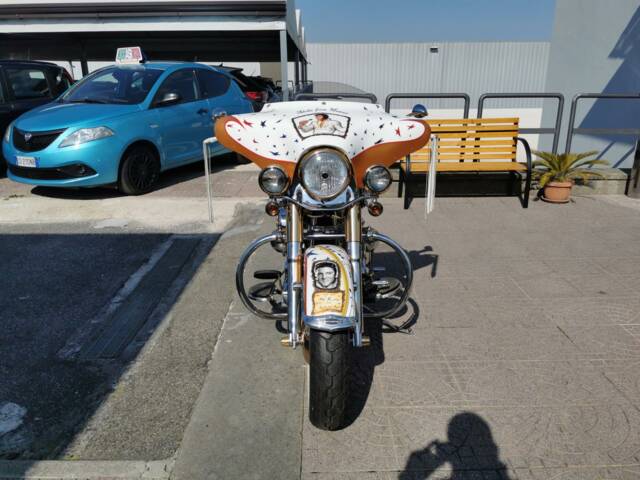 Harley-Davidson FLSTN Softail Deluxe