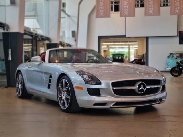 Mercedes-Benz SLS AMG Roadster
