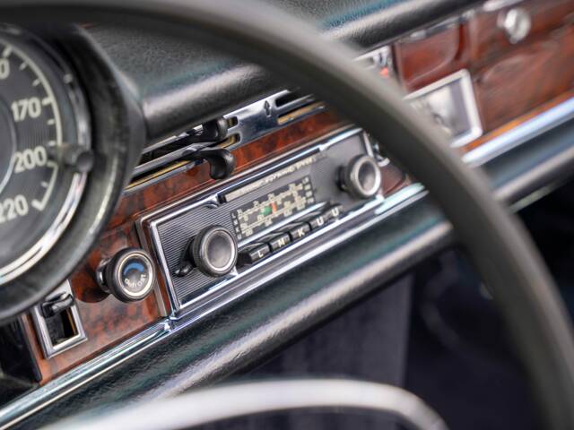 Mercedes-Benz 280 SE 3,5