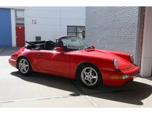 Porsche 911 Carrera 4