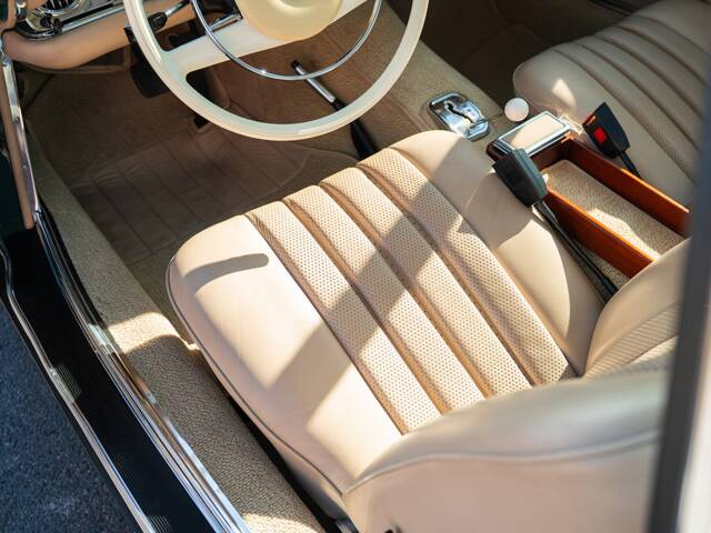 Mercedes-Benz 280 SL