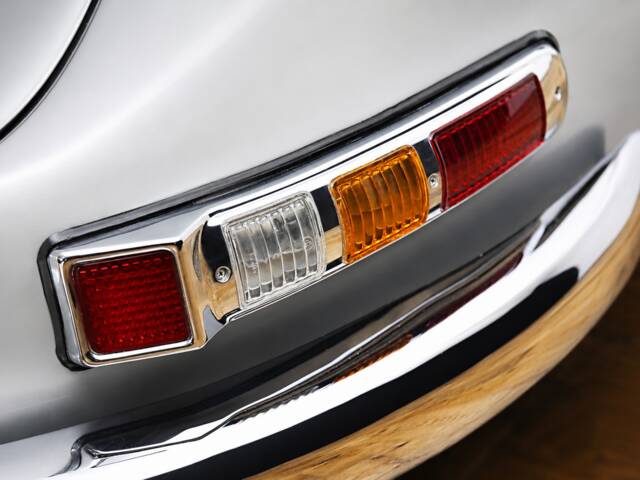 Mercedes-Benz 300 SL Roadster