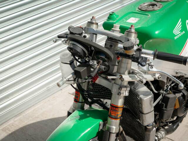 Honda VFR 750R RC 30