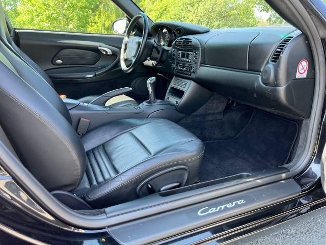 Porsche 911 Carrera