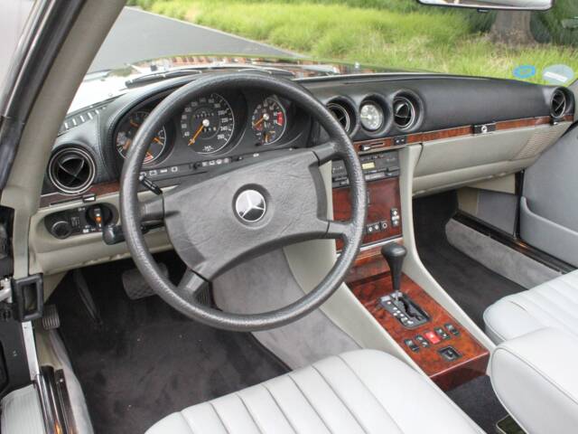 Mercedes-Benz 500 SL