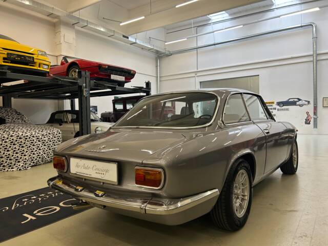 Alfa Romeo 2000 GT Veloce