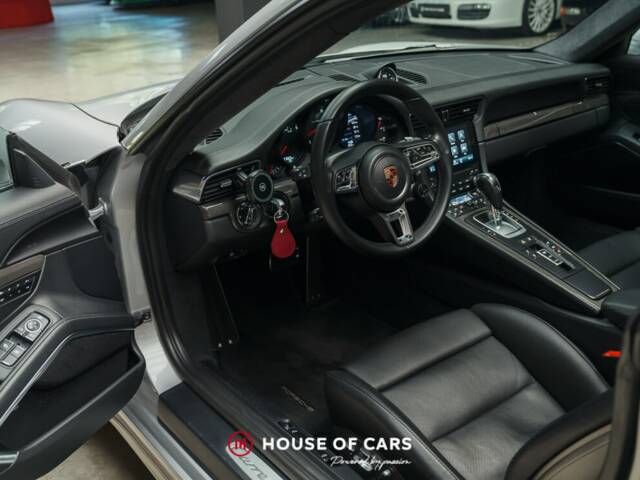 Porsche 911 Carrera 4S