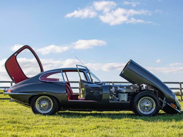 Jaguar E-Type 4.2