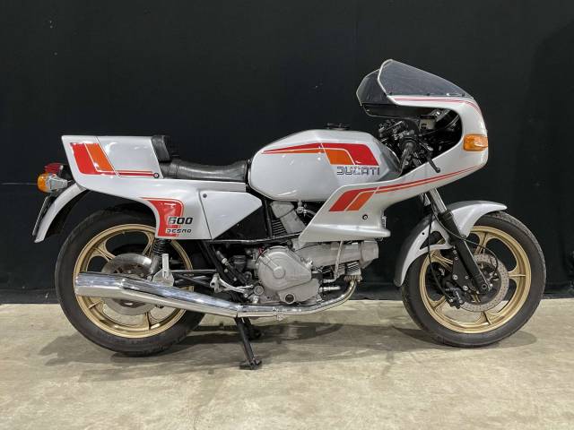 Bild 1/18 von Ducati DUMMY (1983)