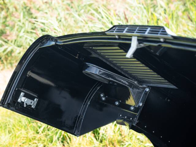 Jaguar E-Type 3.8 Flat Floor