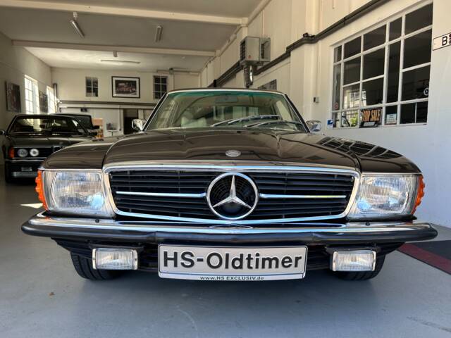 Image 1/29 de Mercedes-Benz 450 SLC (1983)