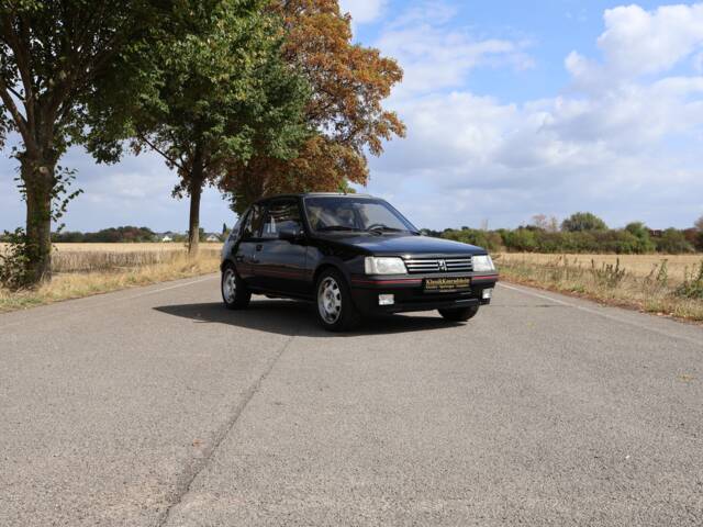 Peugeot 205 GTi 1.9