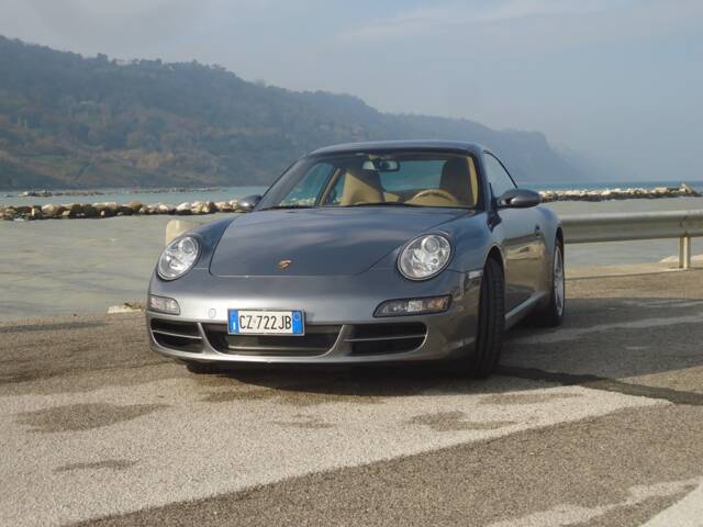 Porsche 911 Carrera