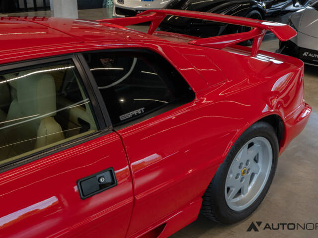 Lotus Esprit SE