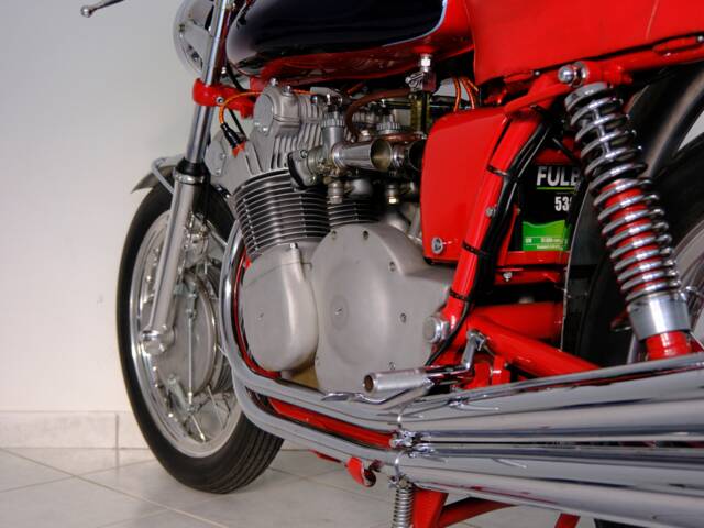 MV Agusta 750 Sport