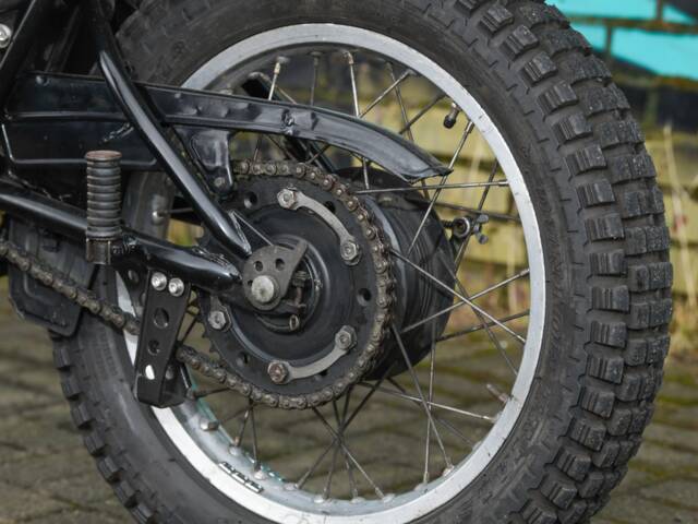 Yamaha DT 400