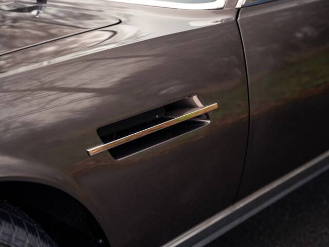 Aston Martin DBS