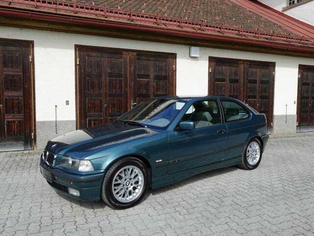 BMW 323ti Compact