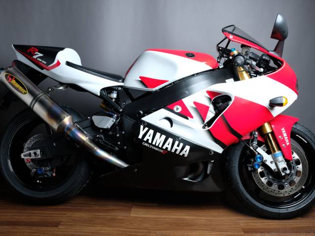 Yamaha YZF 1000 R1