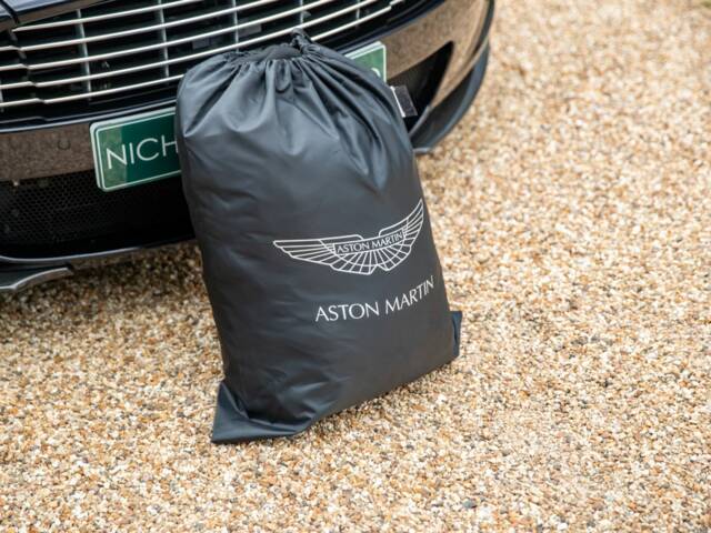 Aston Martin DBS Volante