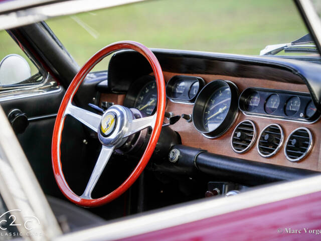 Ferrari 330 GT 2+2