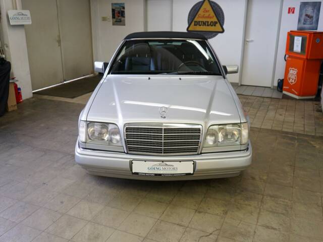 Mercedes-Benz E 320 "Final Edition"