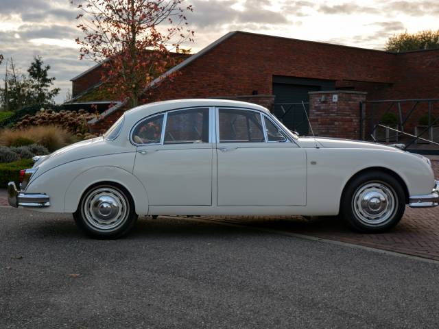 Jaguar Mk II 3.8