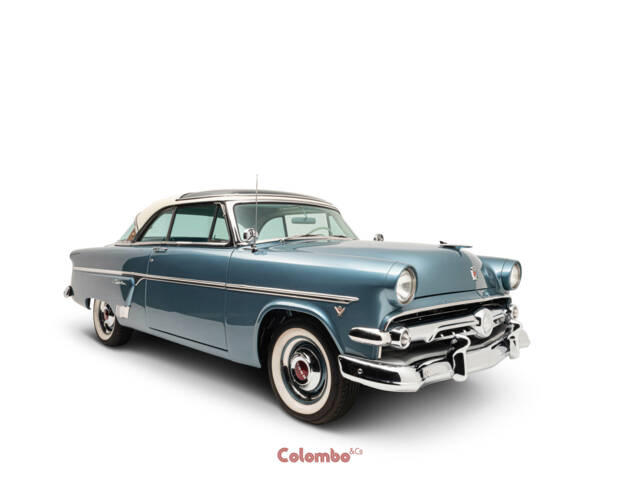 Ford Crestline Skyliner