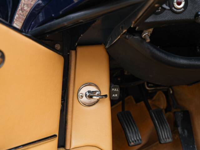Jaguar E-Type V12