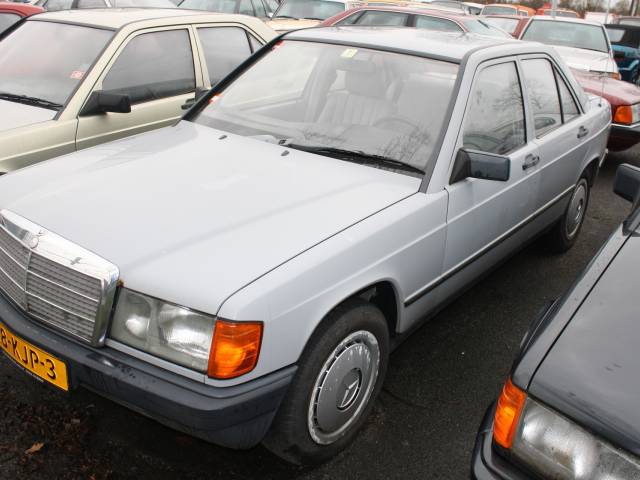 Image 1/9 of Mercedes-Benz 190 D (1986)
