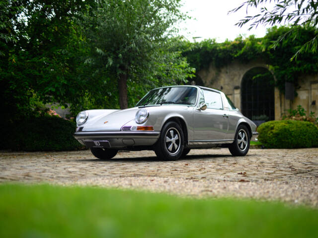 Image 1/84 of Porsche 911 2.2 T (1970)