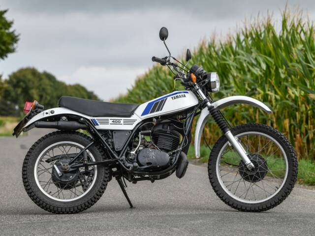 Yamaha DT 400